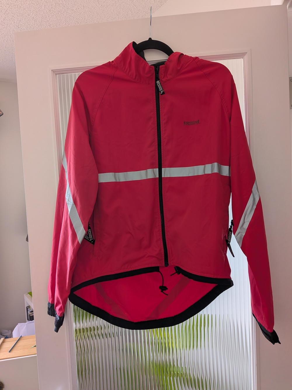 High-Visibility Pink Cycling Jacket with Reflective Stripes